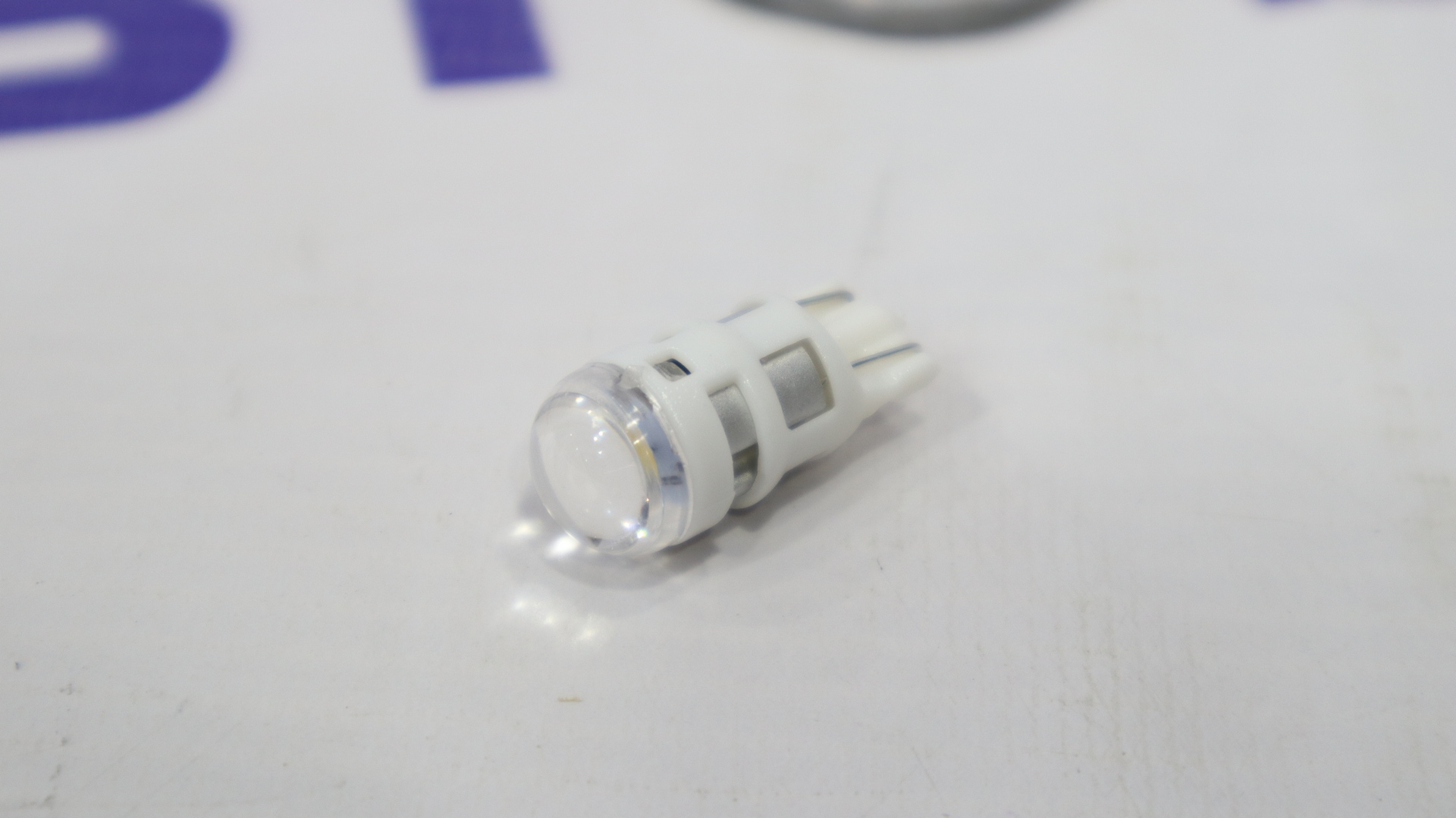 Лампа светодиодная 12V 5W T10 1SMD Cree (Прозрачная) NovoLED